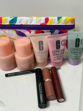 Clinique Lip & Skincare Mini Set in Pink, Peach & Mint